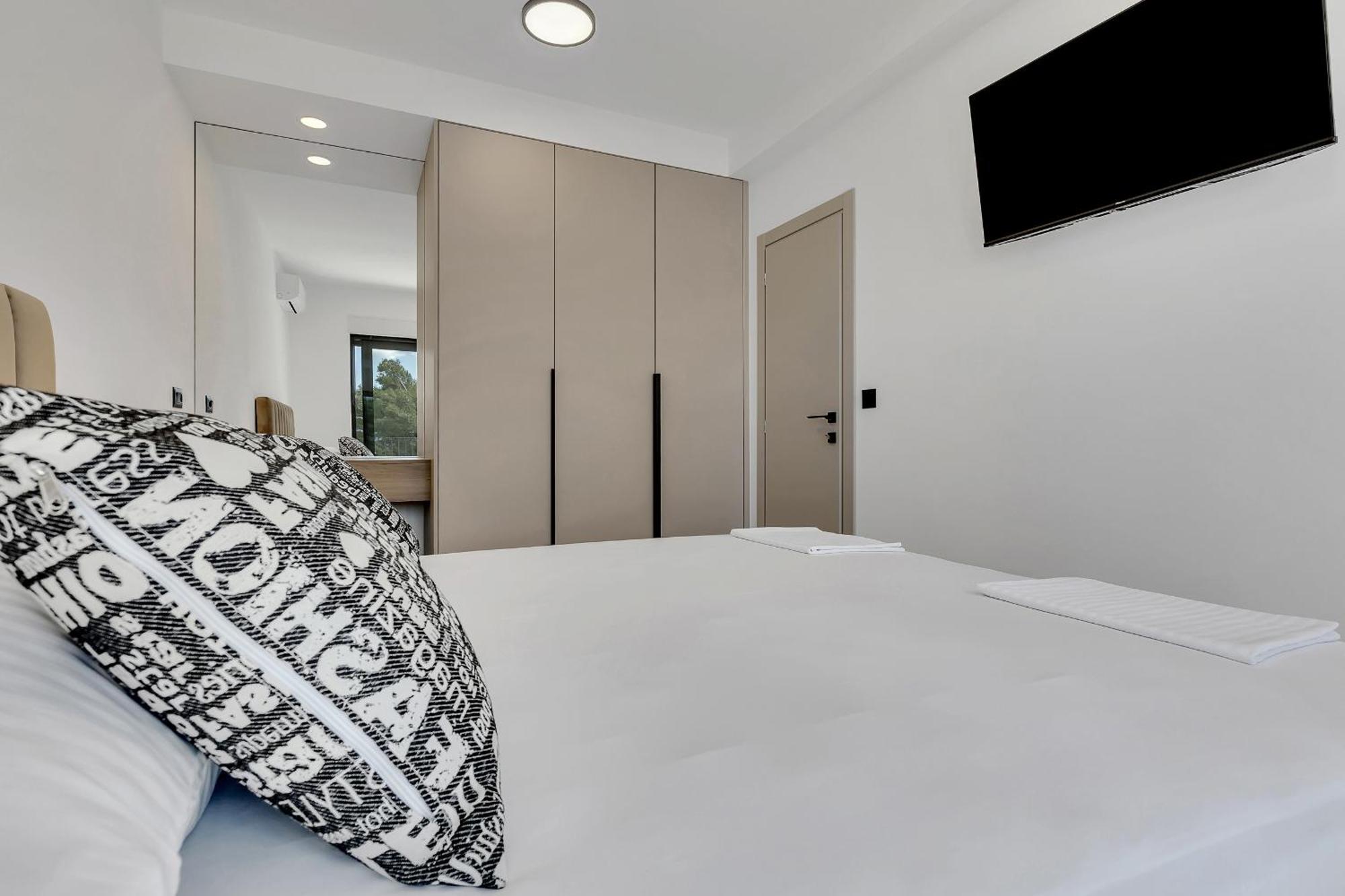 Villa Lito - Only 50M From Sea! - Makarska Exklusiv Брела Екстериор снимка